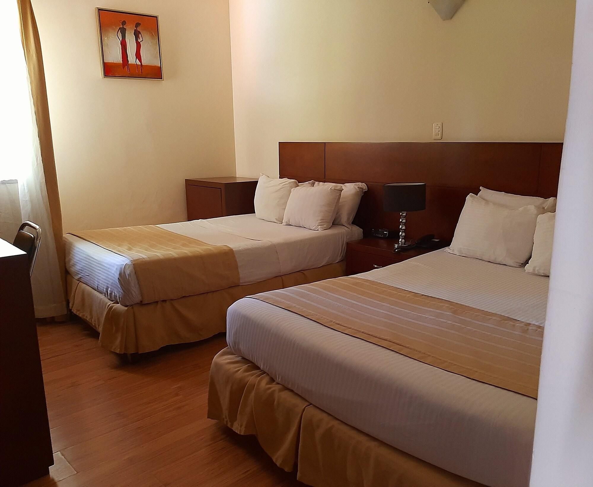 Hotel Poblado Campestre Medellin Bagian luar foto