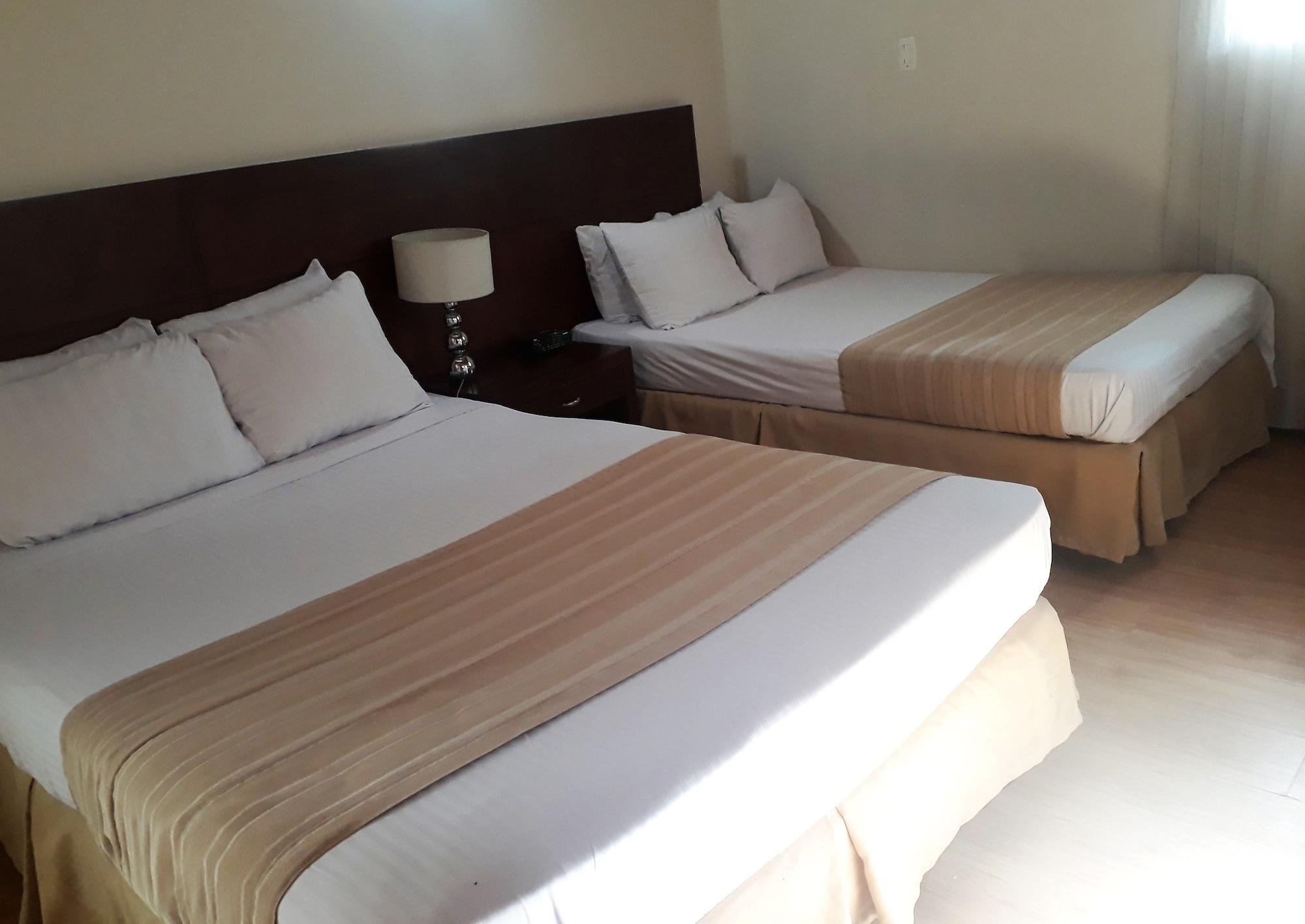 Hotel Poblado Campestre Medellin Bagian luar foto