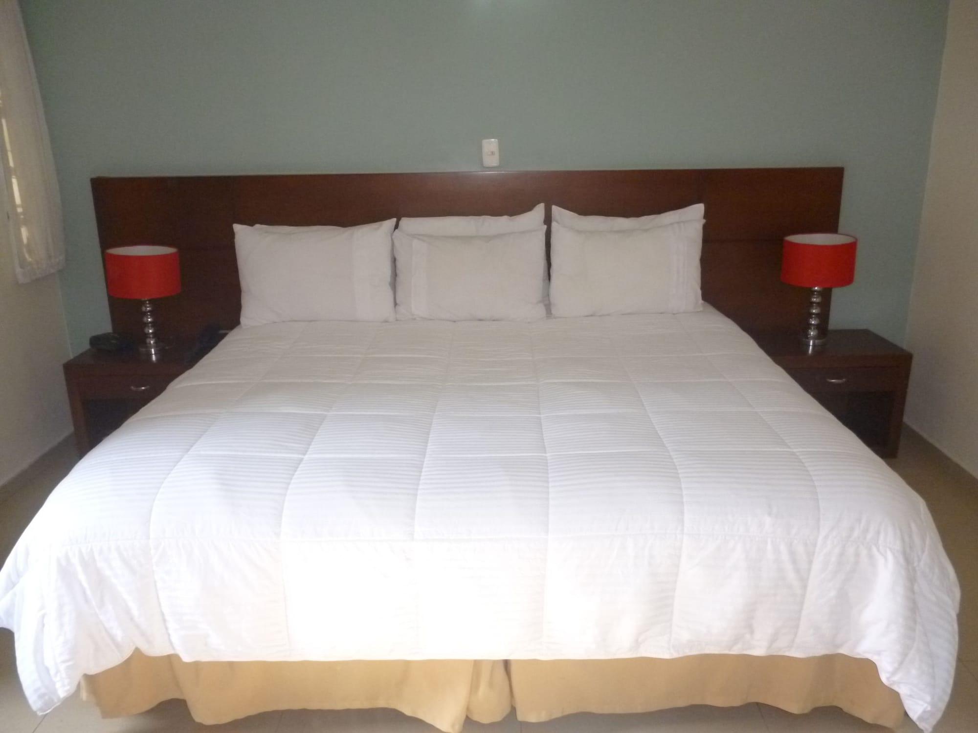 Hotel Poblado Campestre Medellin Bagian luar foto