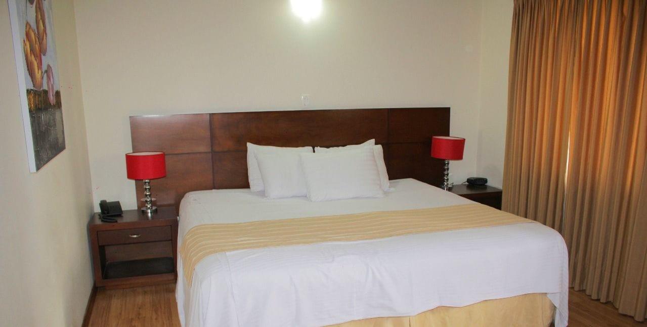 Hotel Poblado Campestre Medellin Bagian luar foto