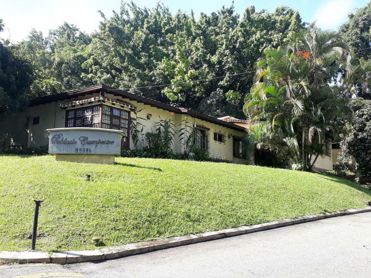 Hotel Poblado Campestre Medellin Bagian luar foto